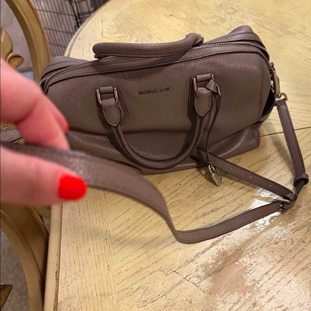 Michael Kors Pebble Leather Satchel in Taupe - Picture 5 of 6